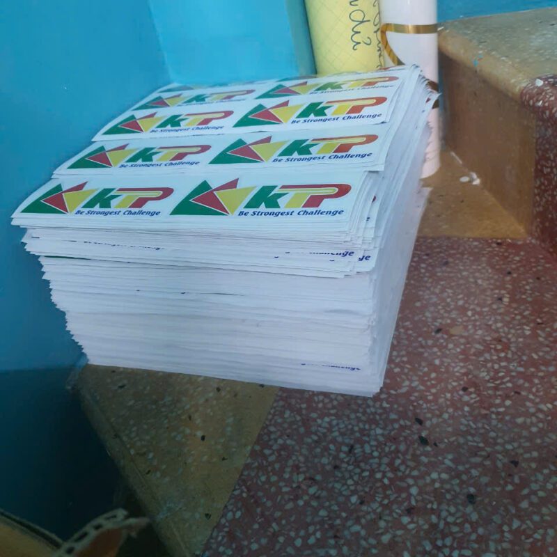 in decal tem nhãn